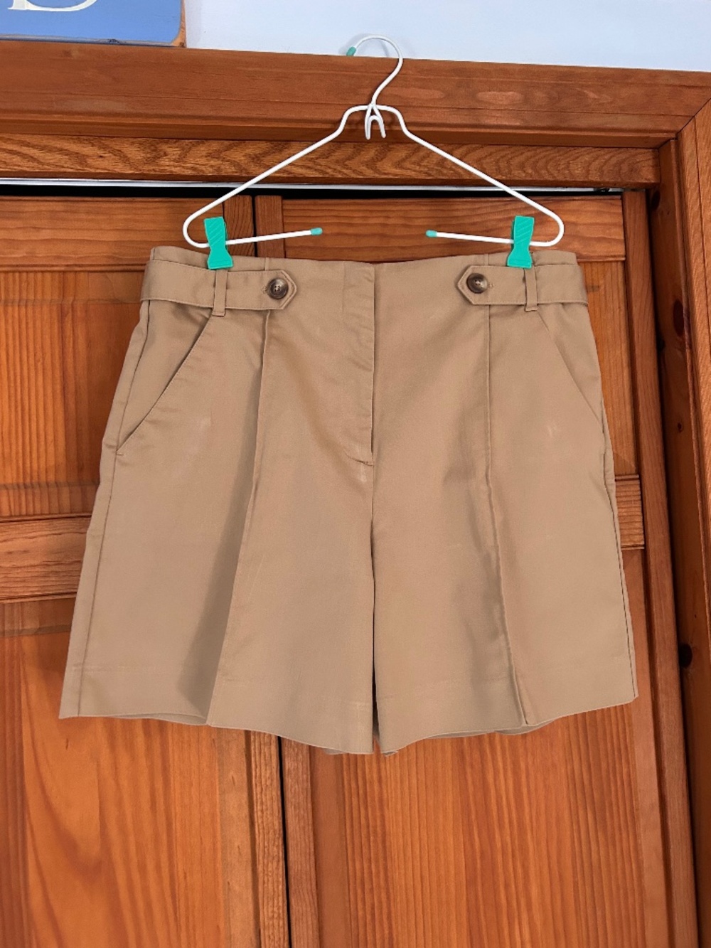 Chicos size 2 Bermuda shorts
